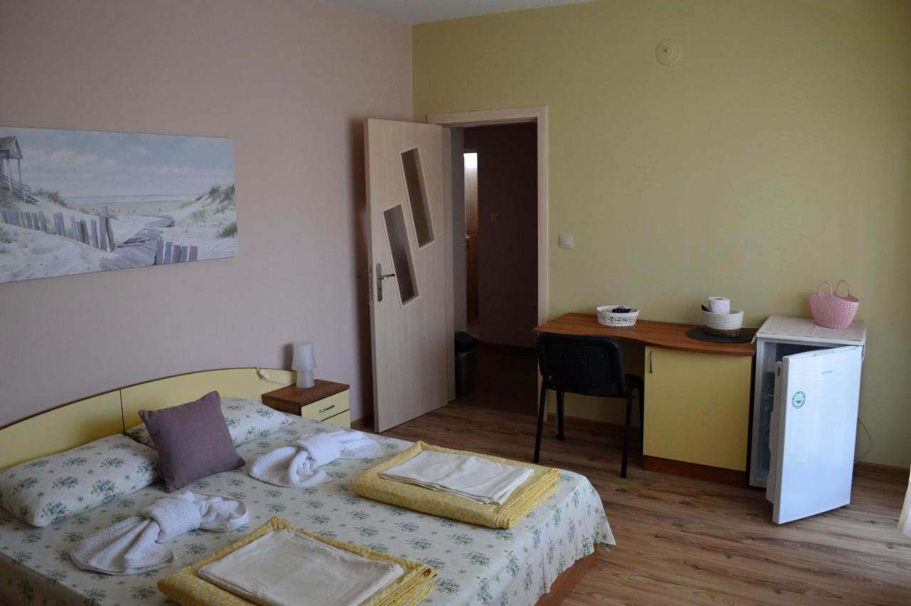 Yanis Hotel Chernomorets Exterior photo