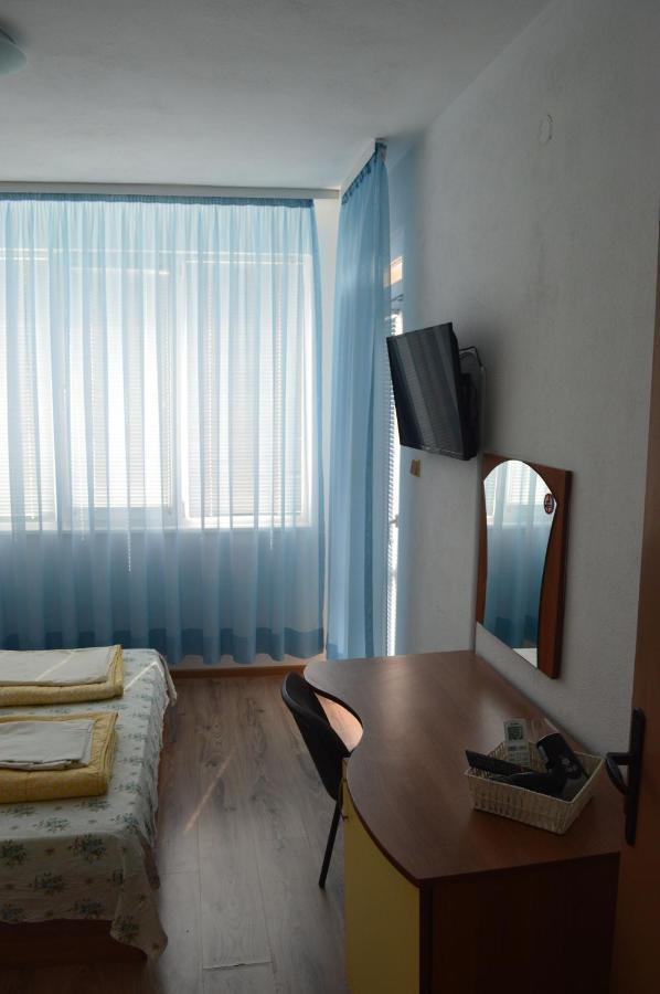 Yanis Hotel Chernomorets Exterior photo