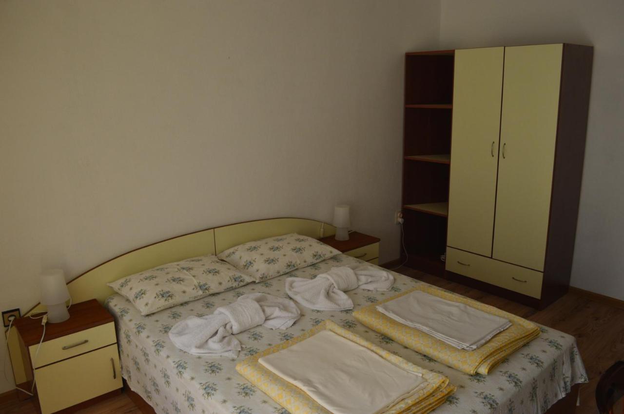 Yanis Hotel Chernomorets Exterior photo