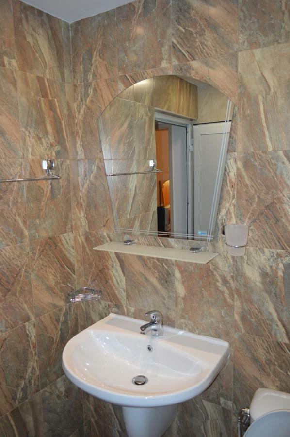 Yanis Hotel Chernomorets Exterior photo
