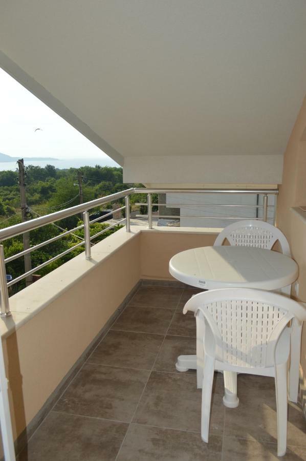 Yanis Hotel Chernomorets Exterior photo